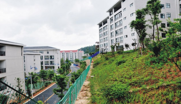 四川省綿陽工程技術(shù)學(xué)校學(xué)費(fèi)、大概收費(fèi)是多少