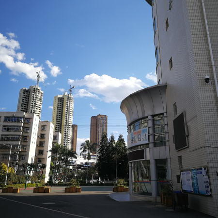 攀枝花市經(jīng)貿(mào)旅游學(xué)校招生要求、學(xué)校招生要求