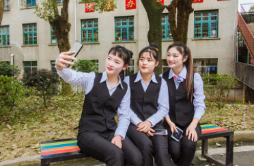 邵陽騰爵職業(yè)中專學校金融事務(wù)專業(yè)