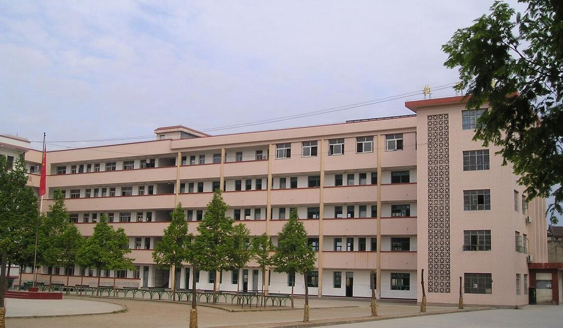 湖北十堰市醫(yī)藥衛(wèi)生學(xué)校有哪些專業(yè)、招生專業(yè)