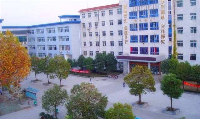 武漢市黃陂區(qū)職業(yè)技術(shù)學校