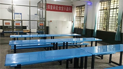 邵陽(yáng)市創(chuàng)新職業(yè)技術(shù)學(xué)校食堂環(huán)境