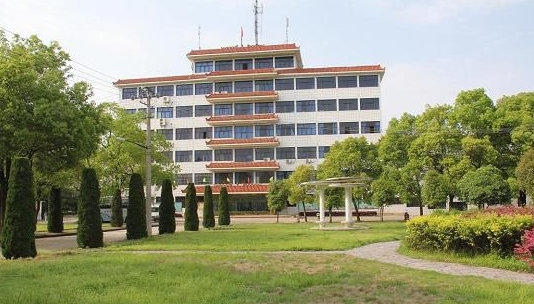 咸寧市生物機電工程學校
