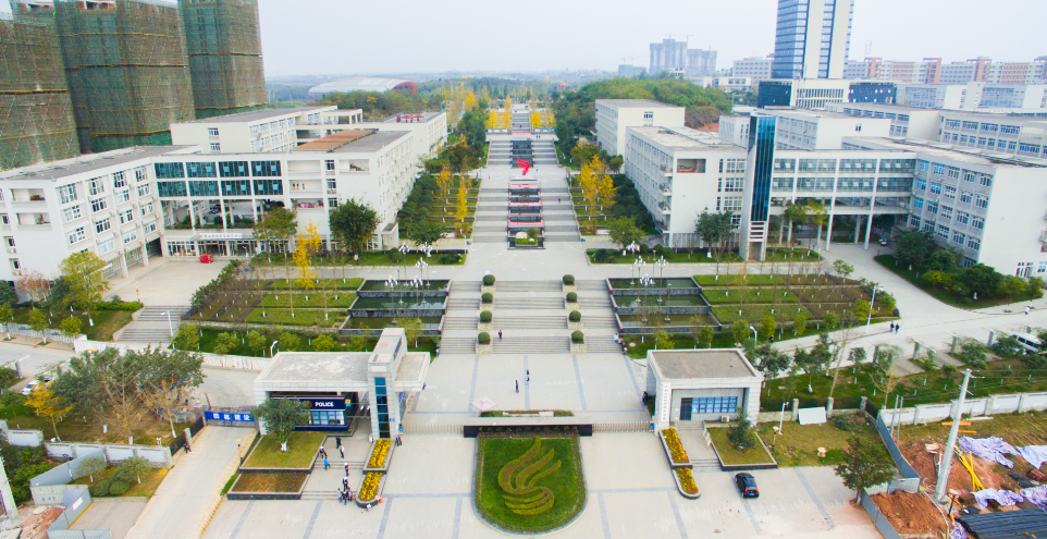 成都市工業(yè)職業(yè)技術(shù)學(xué)校學(xué)費(fèi)、大概收費(fèi)是多少