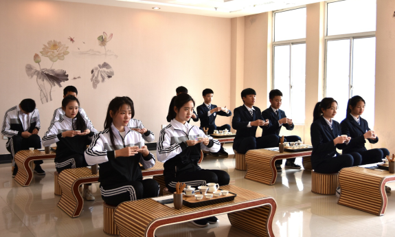 長沙市現(xiàn)代商貿(mào)中等職業(yè)學校好不好、怎么樣