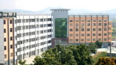 湖北省浠水理工中等專業(yè)學校環(huán)境圖