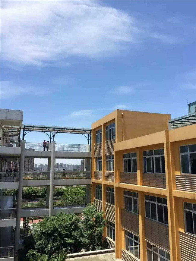 成都市建筑職業(yè)中專學(xué)校宿舍環(huán)境、寢室環(huán)境