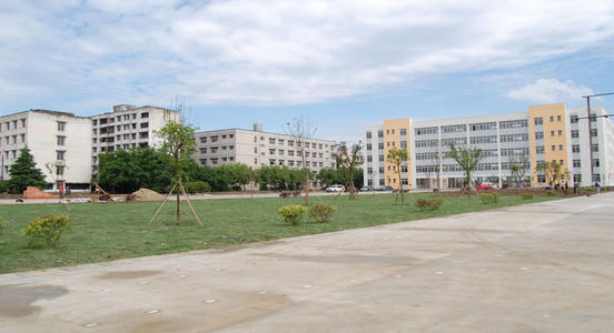 四川省廣漢市職業(yè)中專學(xué)校宿舍環(huán)境、寢室環(huán)境