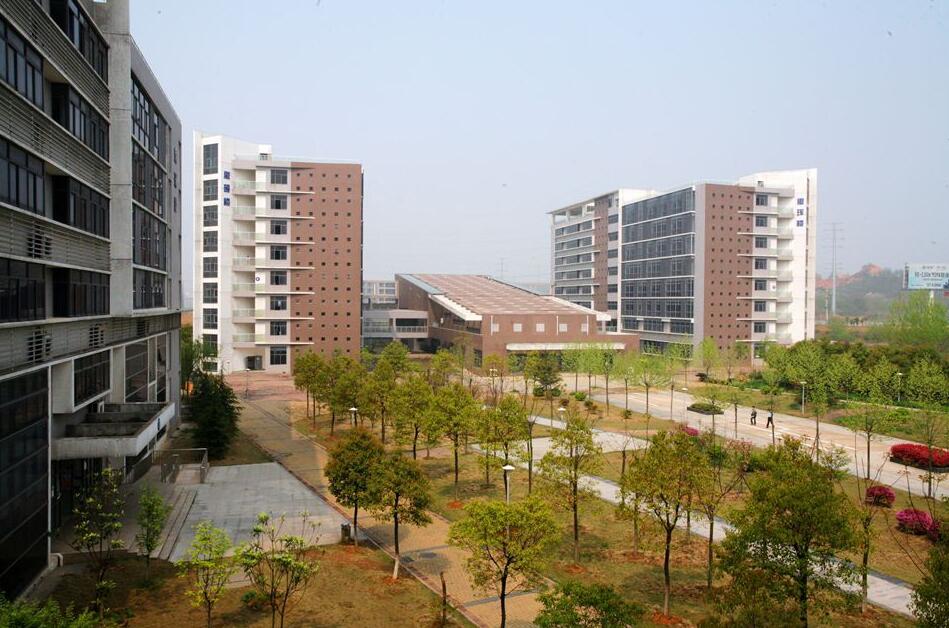 武漢市儀表電子學(xué)校招生條件、招生對象、招生分?jǐn)?shù)
