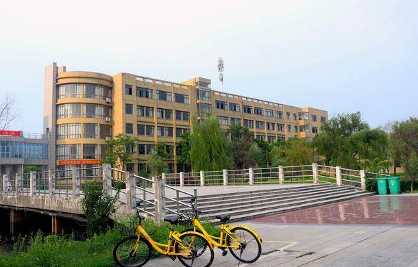 四川省渠縣巖峰職業(yè)中學(xué)、學(xué)校招生計(jì)劃