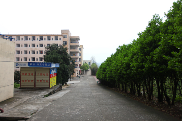 萍鄉(xiāng)市工業(yè)學(xué)校學(xué)校環(huán)境