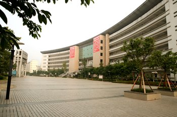 鄰水縣合流職業(yè)技術(shù)學(xué)校招生要求、學(xué)校招生要求
