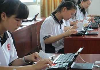 婁底第一職業(yè)中學(xué)開(kāi)設(shè)專(zhuān)業(yè)
