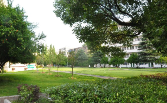 郴州綜合職業(yè)中專學校簡介、概況