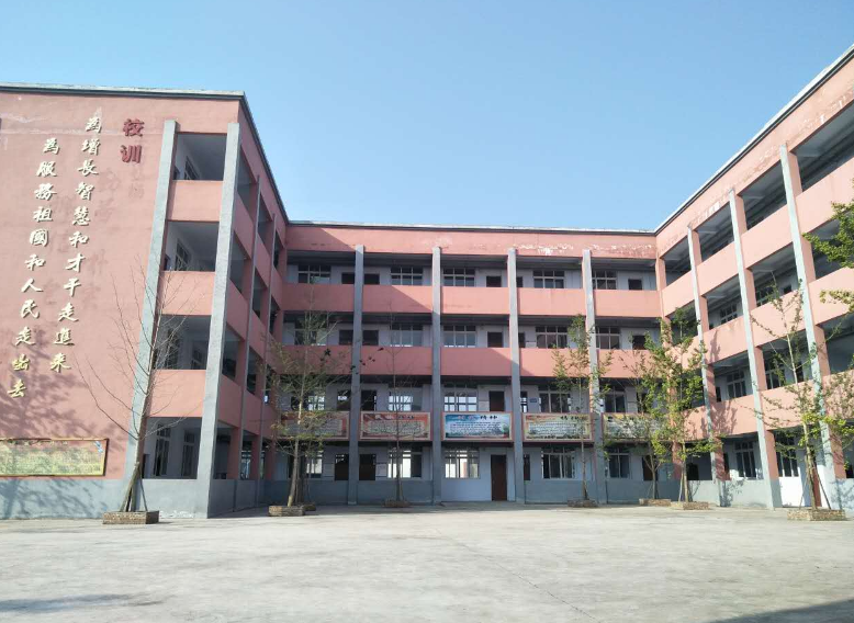 南充理工學(xué)校學(xué)費(fèi)、大概收費(fèi)是多少