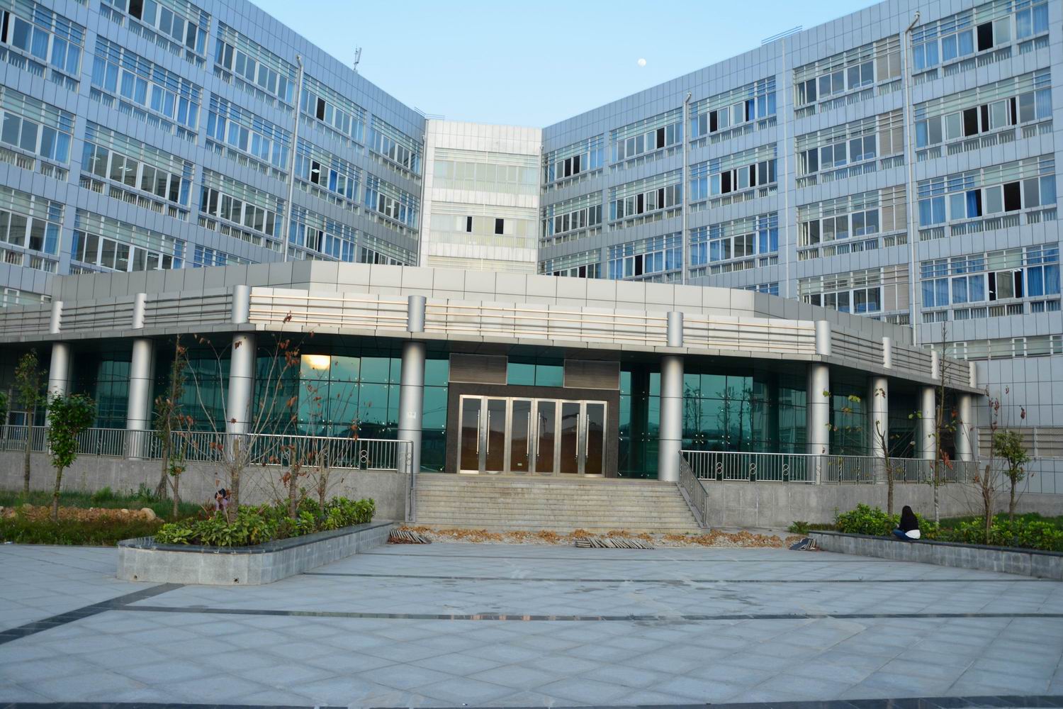 綿陽機電工程學校