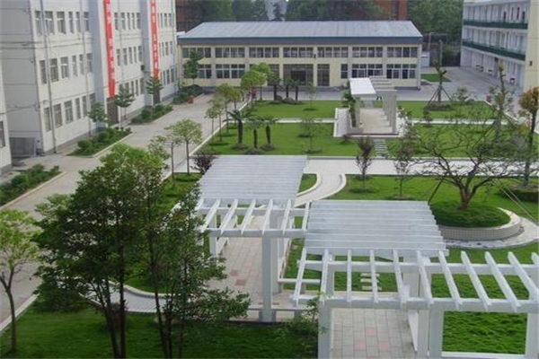 湖北省黃岡工程學校環(huán)境圖