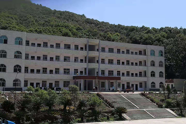 岳陽市新青年職業(yè)技術(shù)學(xué)校收費(fèi)、學(xué)費(fèi)大概多少