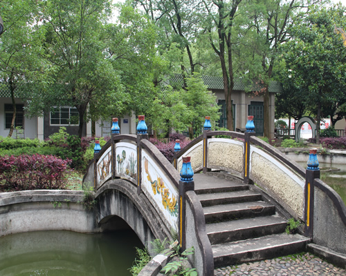湘鄉(xiāng)市華光電子工業(yè)職業(yè)技術(shù)學(xué)校簡介、概況