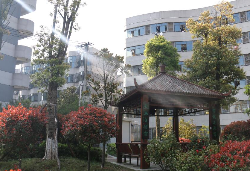 醴陵市陶瓷煙花職業(yè)技術(shù)學(xué)校