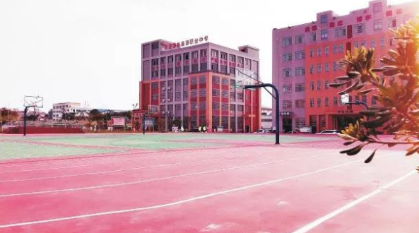 長沙涉外旅游職業(yè)中專