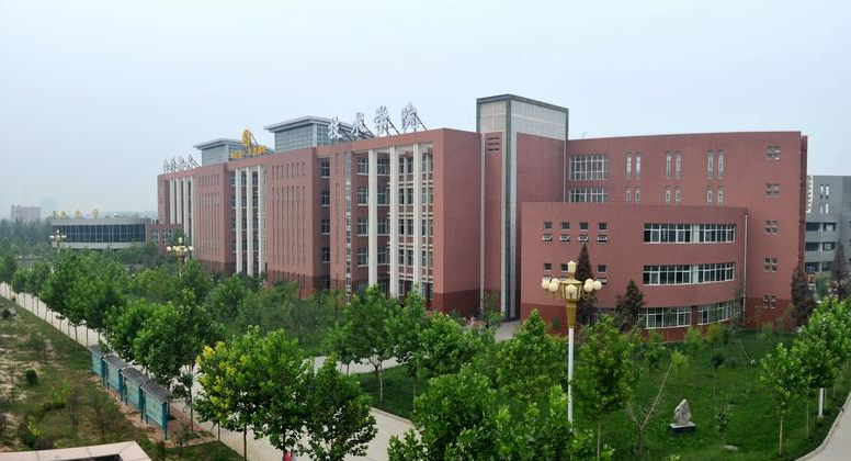 鶴壁市機電信息工程學校環(huán)境