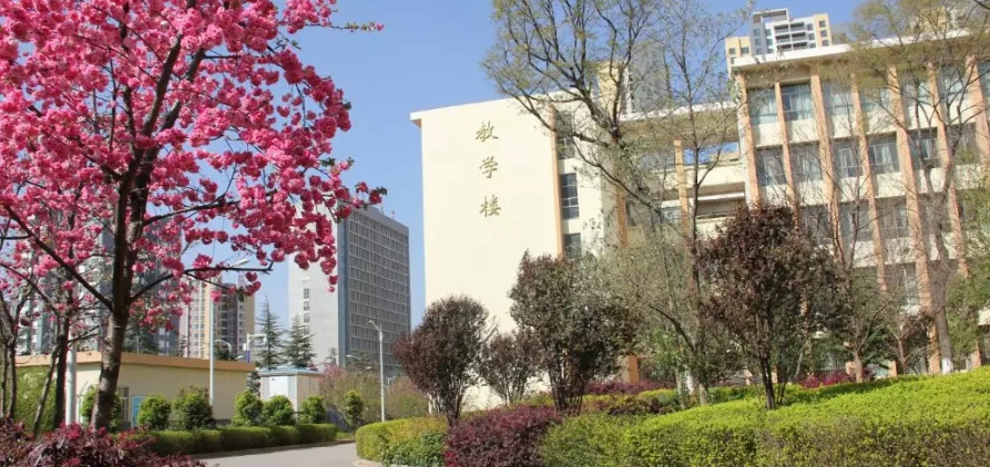 云南省曲靖應用技術學校環(huán)境