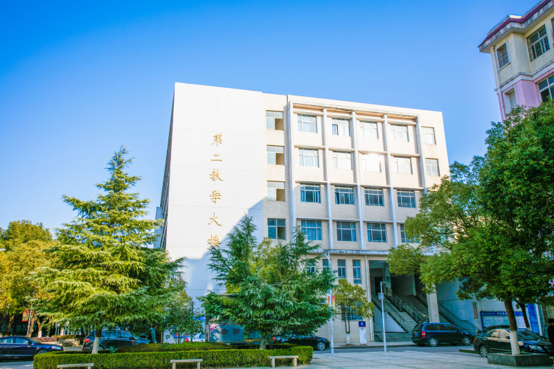 江西省機(jī)械高級(jí)技工學(xué)校