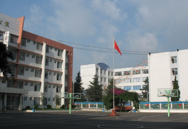 云南省貿(mào)易經(jīng)濟學(xué)校是一個怎樣的學(xué)校