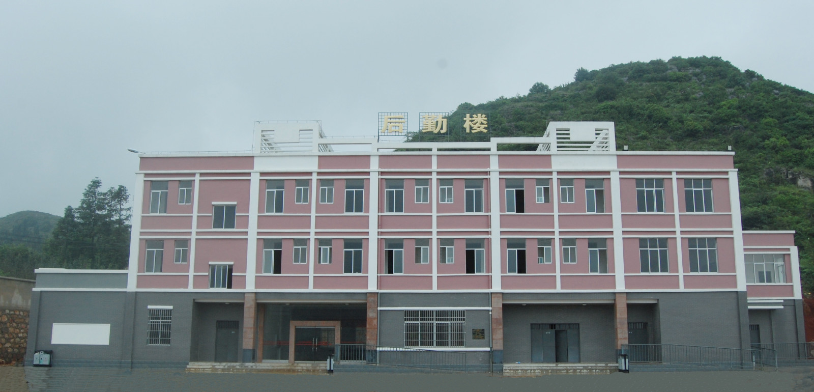 曲靖市師宗職業(yè)技術(shù)學(xué)校環(huán)境