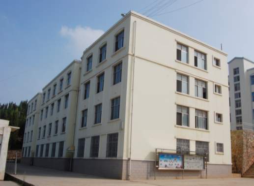 曲靖市師宗職業(yè)技術(shù)學(xué)校環(huán)境、宿舍照片、寢室環(huán)境、圖片