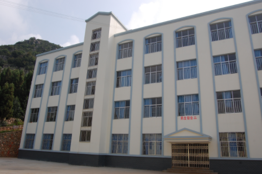 曲靖市師宗職業(yè)技術(shù)學(xué)校環(huán)境、宿舍照片、寢室環(huán)境、圖片