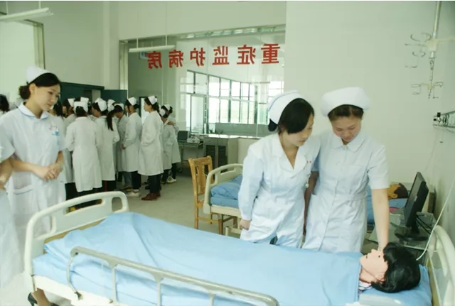 贛州衛(wèi)生學(xué)校