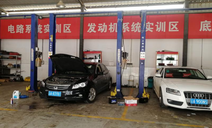 昆明市交通技工學校招生、2019招生專業(yè)有哪些