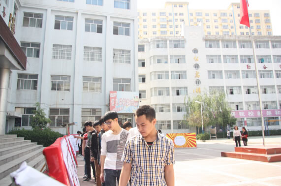 運城市信息工程學(xué)校學(xué)費、大概收費是多少