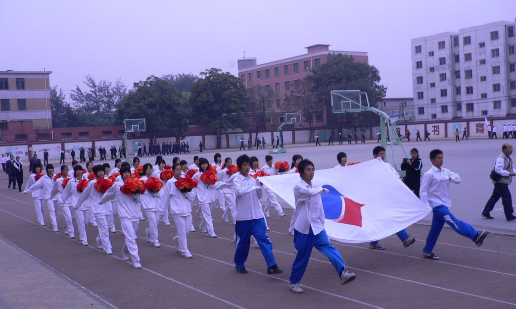 北京商貿(mào)學(xué)校學(xué)費(fèi)、大概收費(fèi)是多少