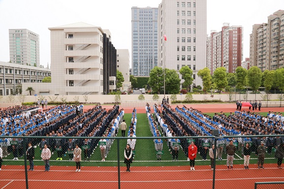 上海市醫(yī)藥學校是一個人怎樣的學校