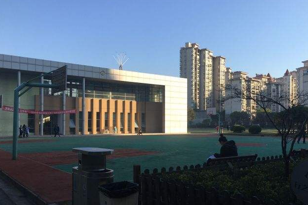 上海市曹楊職業(yè)技術(shù)學(xué)校好不好、怎么樣