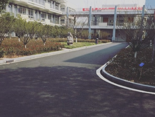 上海工商信息學校環(huán)境、學校圖片