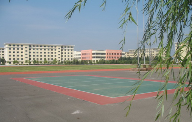 綏化市職業(yè)技術(shù)教育中心學(xué)校環(huán)境、學(xué)校圖片
