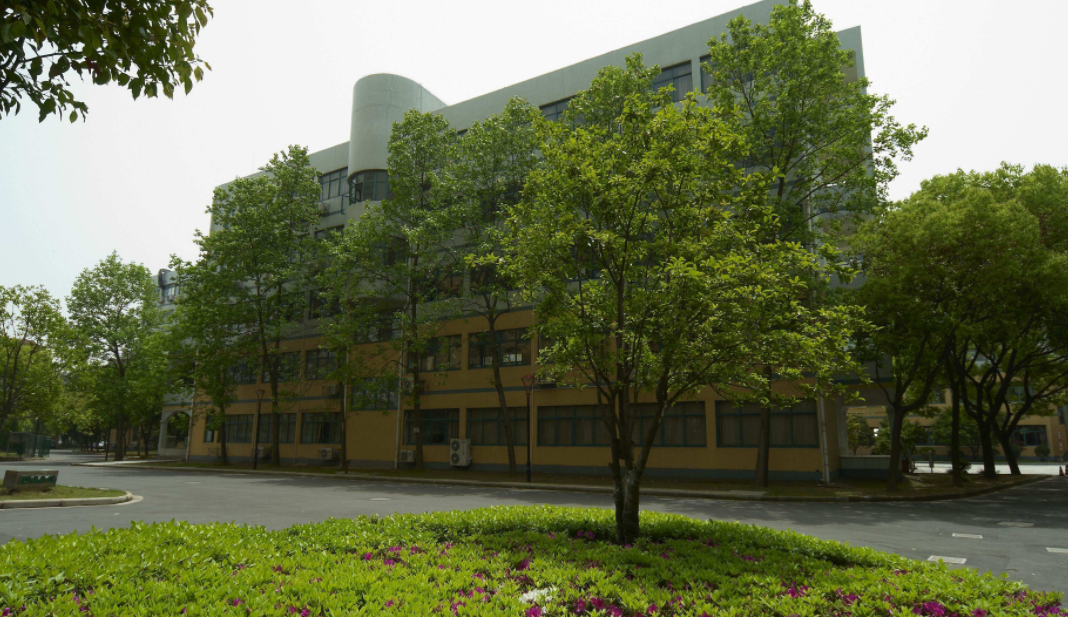 寧波市職業(yè)技術(shù)教育中心學校環(huán)境、學校圖片