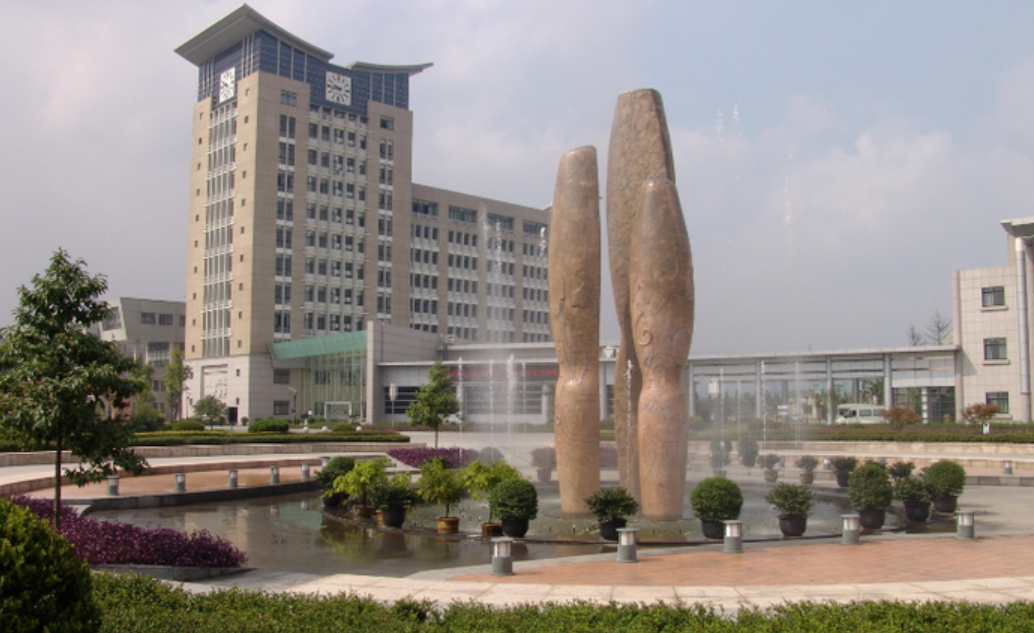 余姚市職業(yè)技術(shù)學(xué)校環(huán)境、學(xué)校圖片