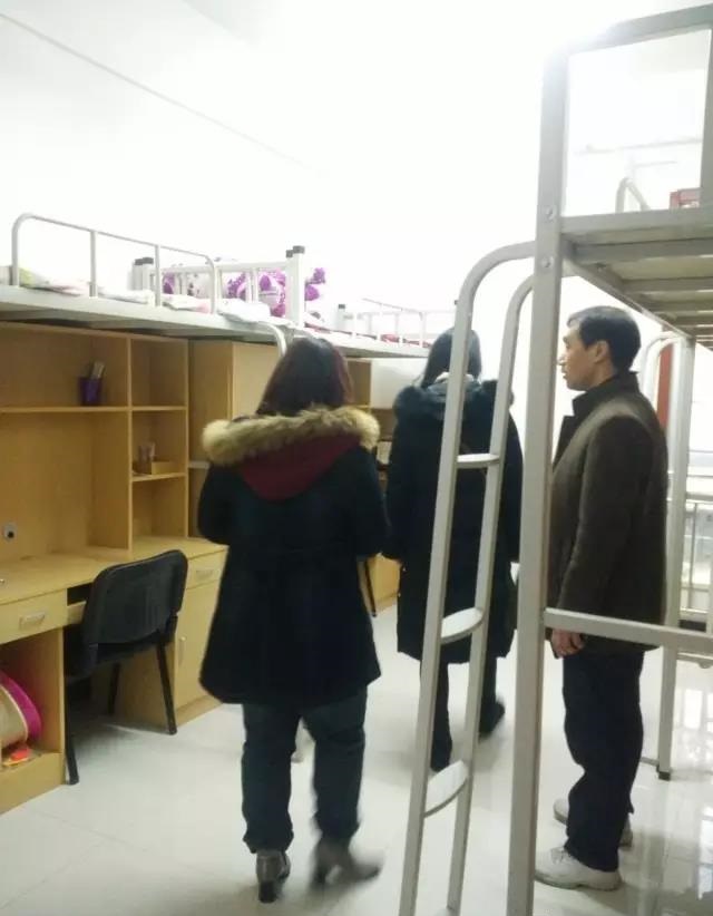 黃龍縣職教中心寢室環(huán)境