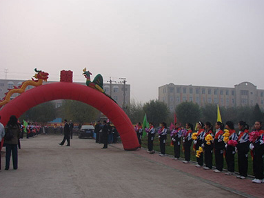 四平農(nóng)業(yè)工程學(xué)校學(xué)費、大概收費是多少