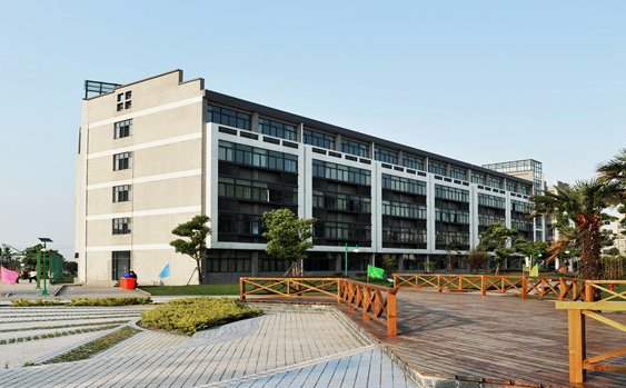 江蘇省惠山中等專業(yè)學(xué)校