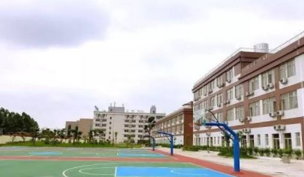 廣州南華工貿高級技工學校環(huán)境、學校圖片