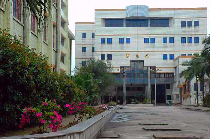 福建省郵電學(xué)校學(xué)費(fèi)、大概收費(fèi)是多少