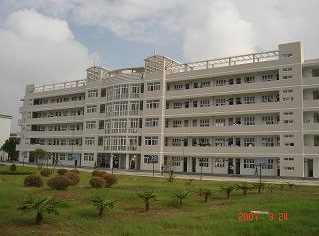 啟東市第二中等專業(yè)學(xué)校