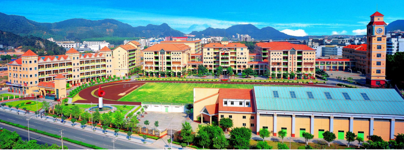 東莞市商業(yè)學(xué)校環(huán)境、學(xué)校圖片