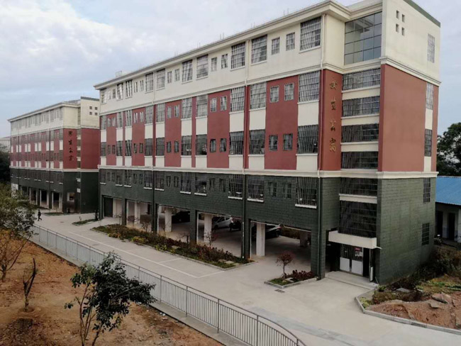 懷寧縣中等專業(yè)學(xué)校